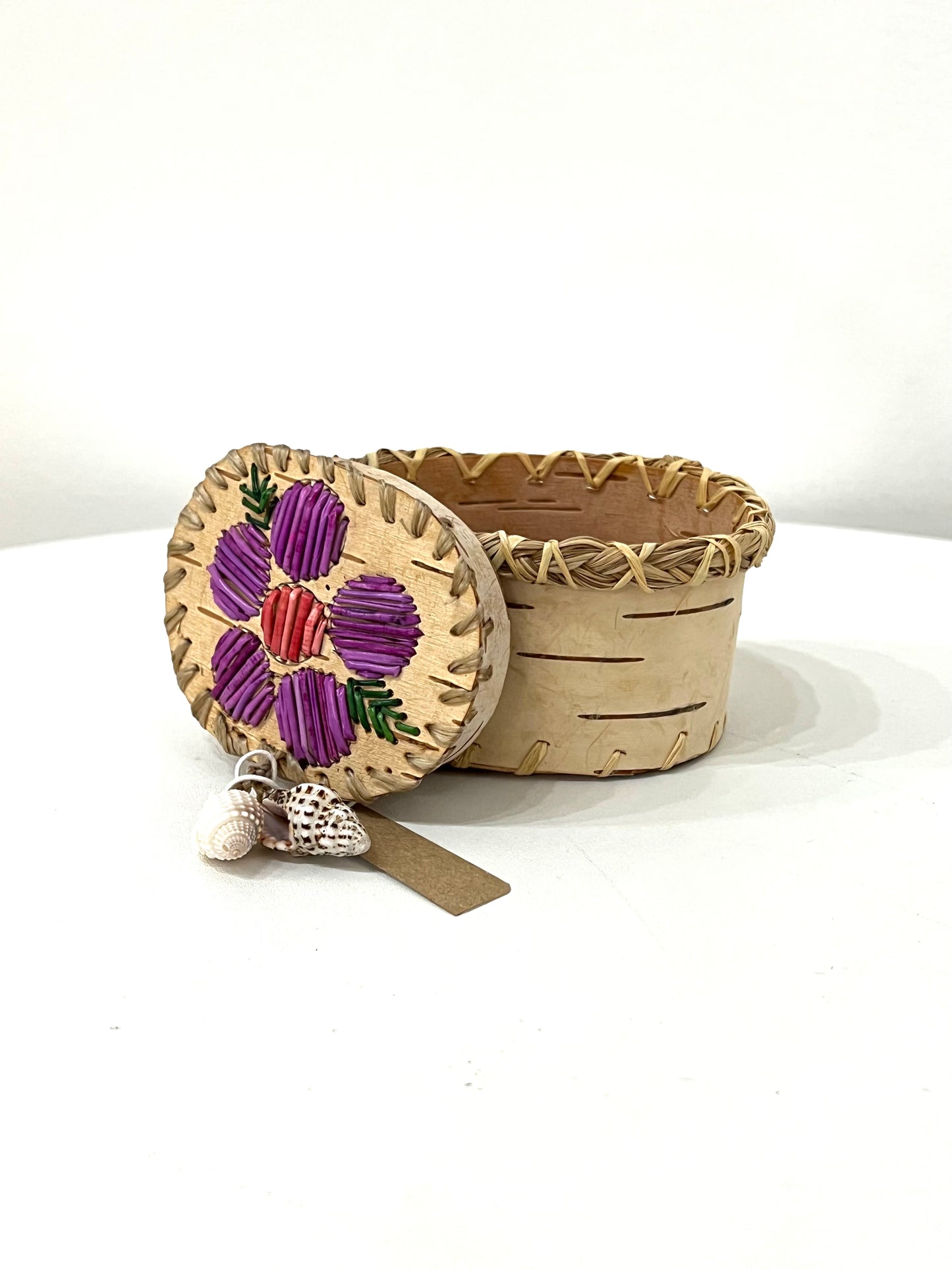 BIRCH TREE PORCUPINE SEA SHELL BASKET