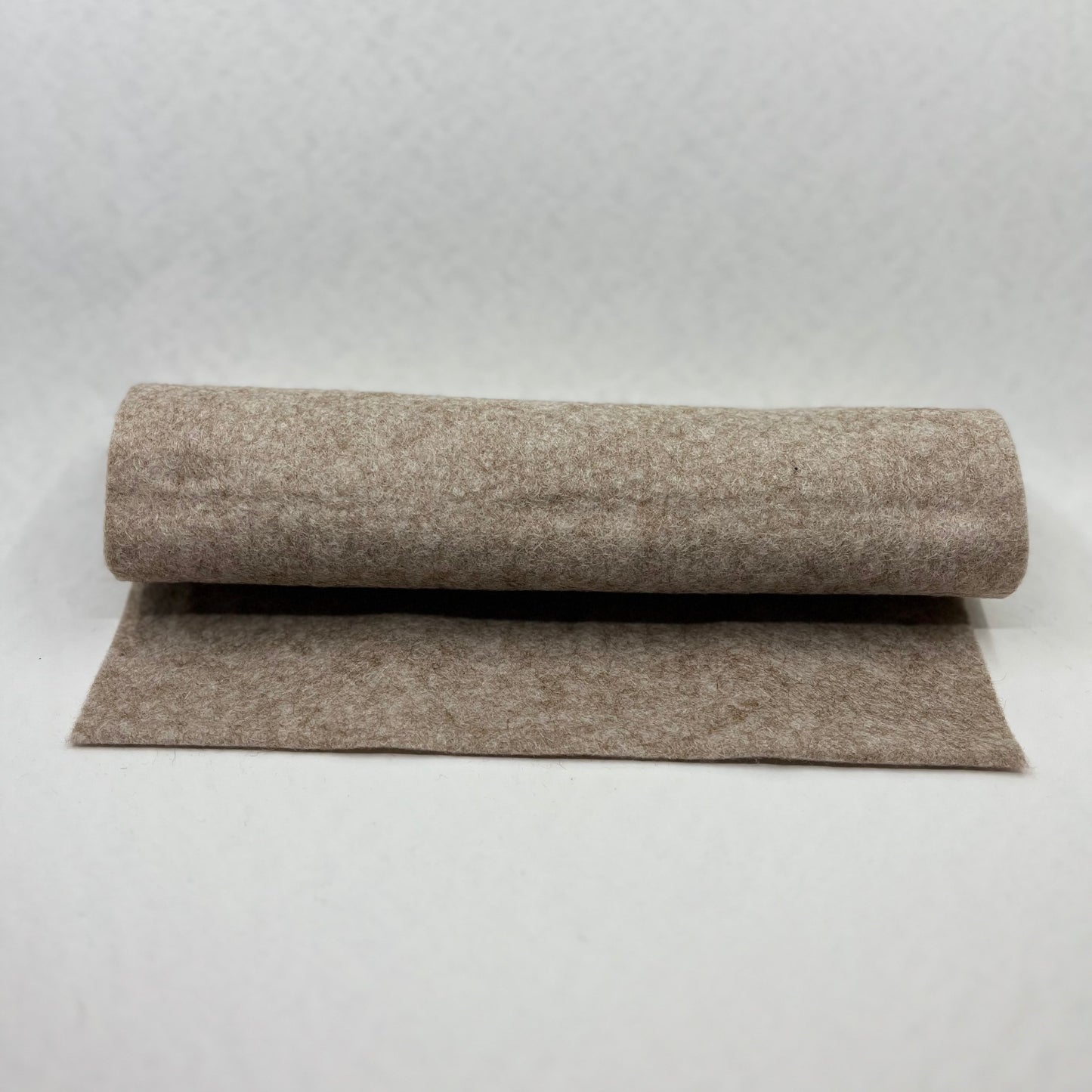 FELT SQUARE // OAT