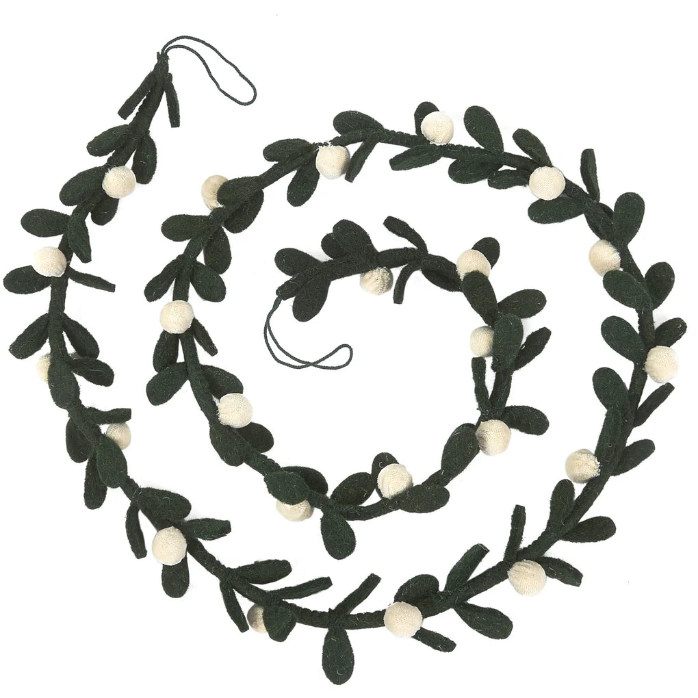 FELTED WOOLEN GARLAND