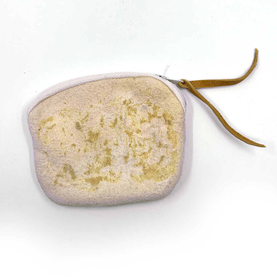 SMALL TAN PURSE WITH ZIPPER