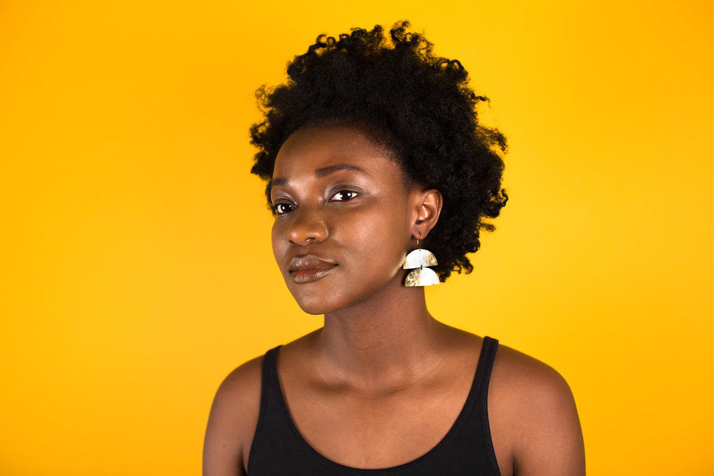 CATAPILLAR EARRING MINI // BRASS