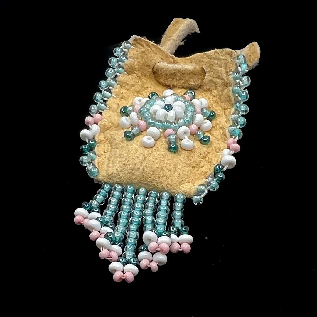 POUCH WITH NECKTIE