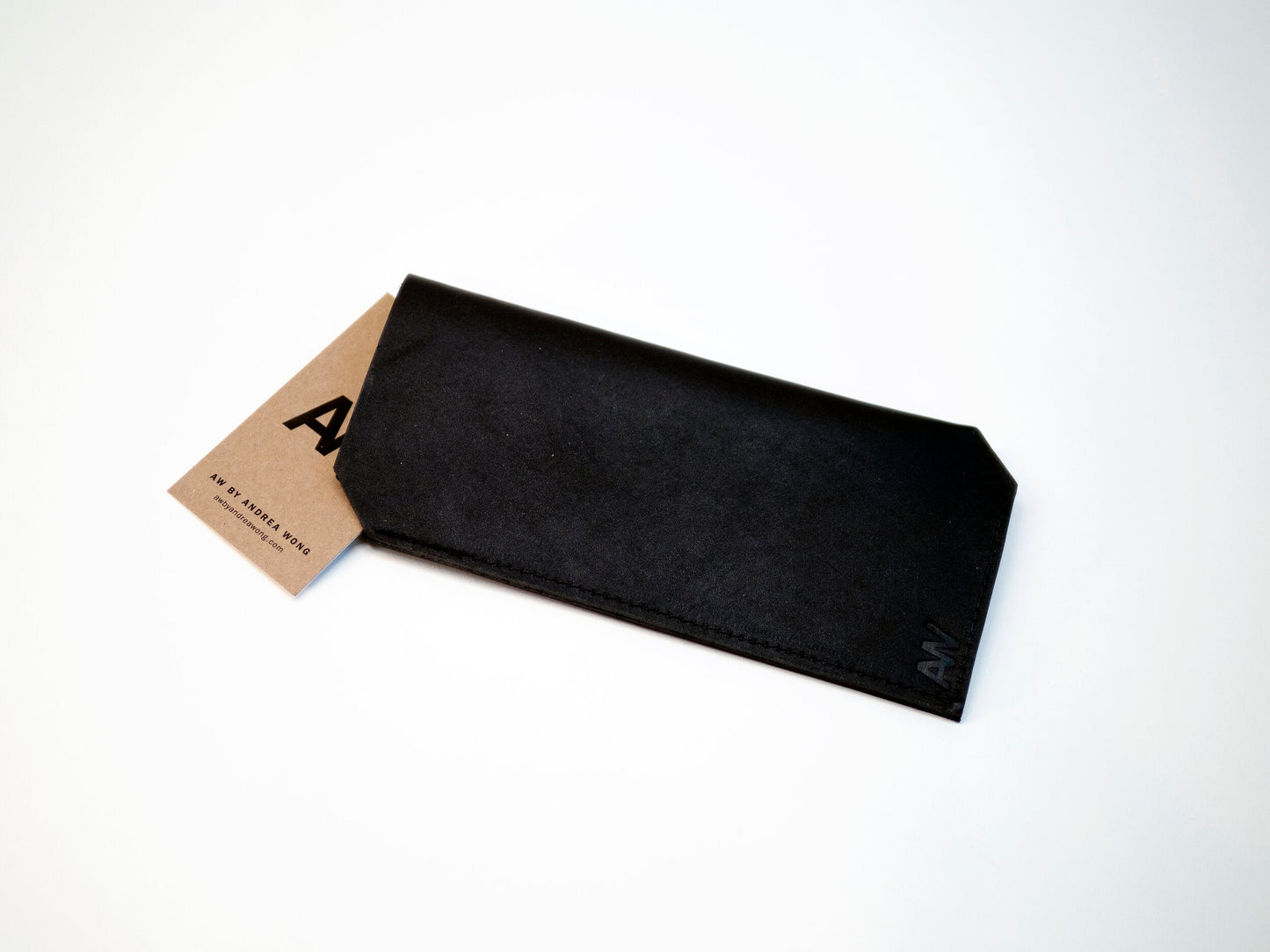 BLACK SUNGLASSES CASE
