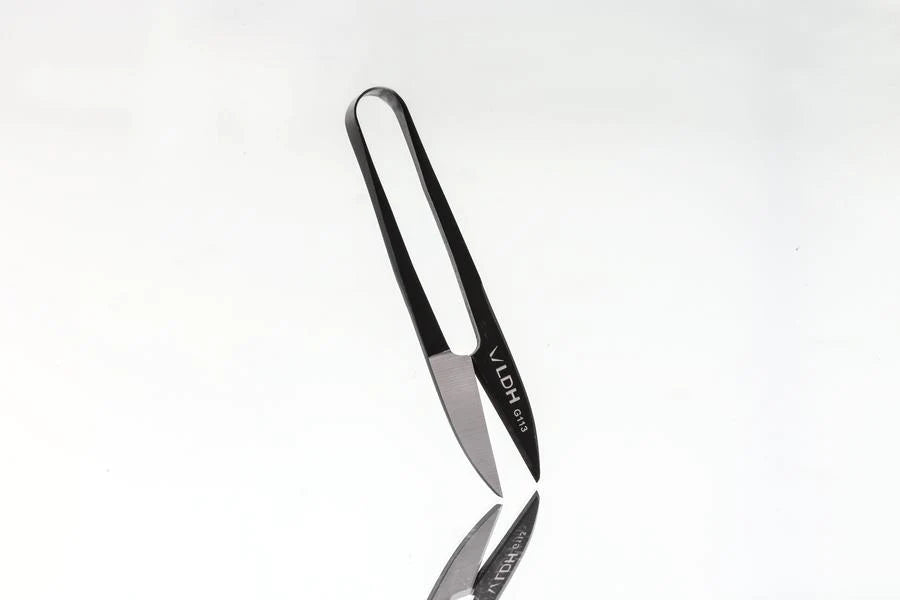 ONE-PIECE THREAD SNIPS