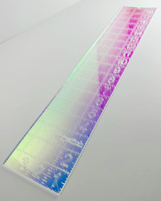 FAT QUARTER // IRIDESCENT QUILTING RULER