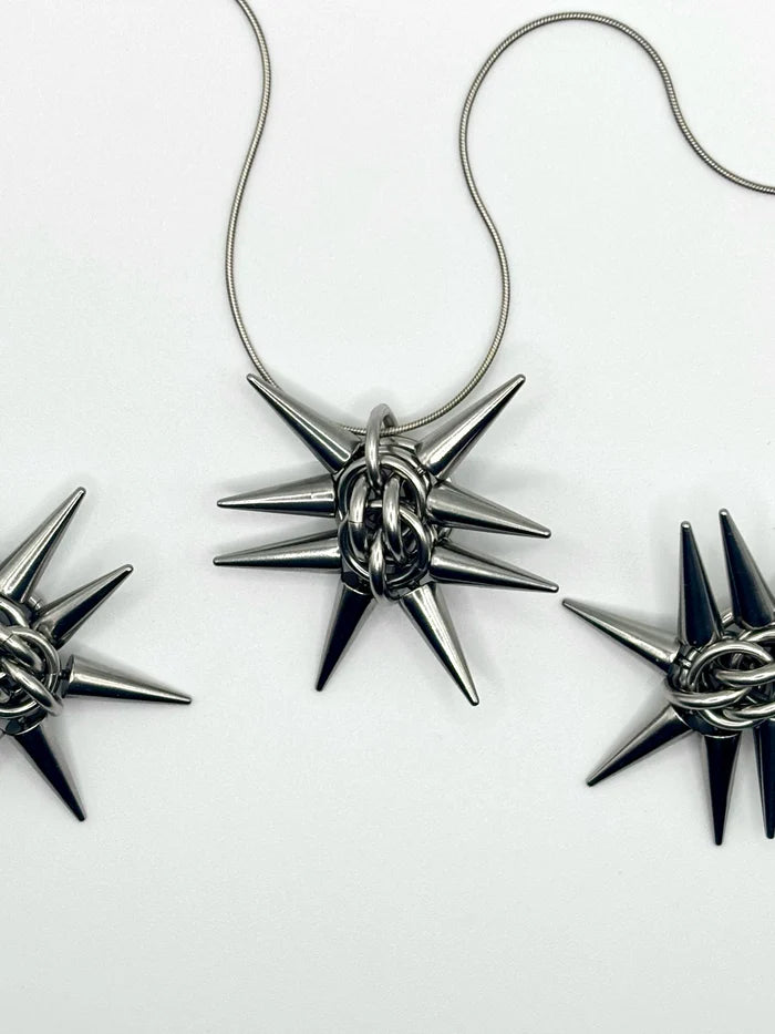 Frail Necklace